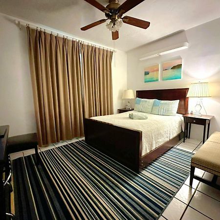 A Peaceful Stay In Miami Exterior photo