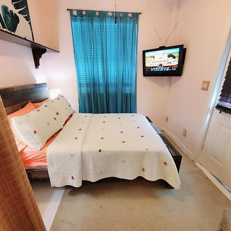 A Peaceful Stay In Miami Exterior photo