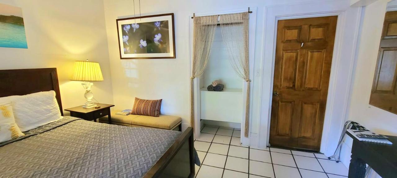 A Peaceful Stay In Miami Exterior photo